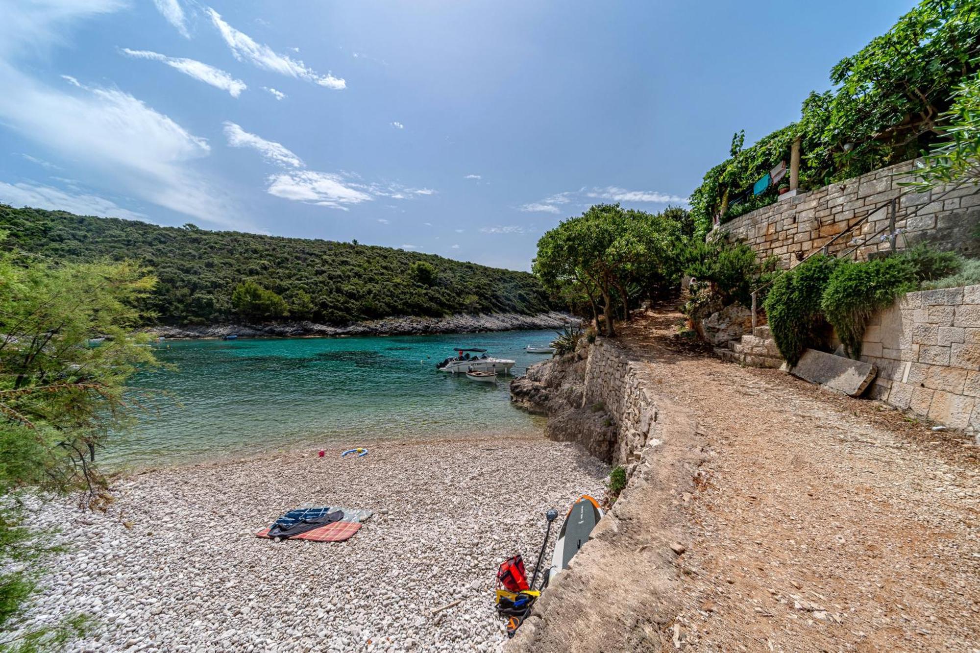 Seaside House For Families With Children Cove Rasohatica, Korcula - 4386 ลุมบาร์ดา ภายนอก รูปภาพ